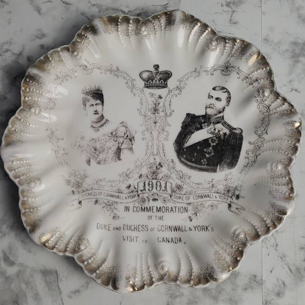 ‎Vintage Duchess & Duke 1901 Plate